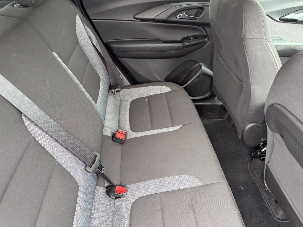 Used 2021 Chevrolet TrailBlazer LT w/ Convenience Package FWD image 18