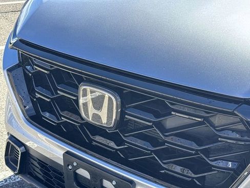 Used 2025 Honda CR-V Sport image 30