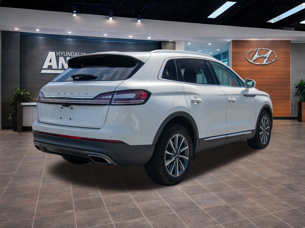 Used 2021 Lincoln Nautilus FWD image 13