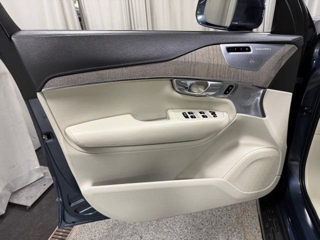 Used 2022 Volvo XC90 T8 Inscription AWD/4WD image 21