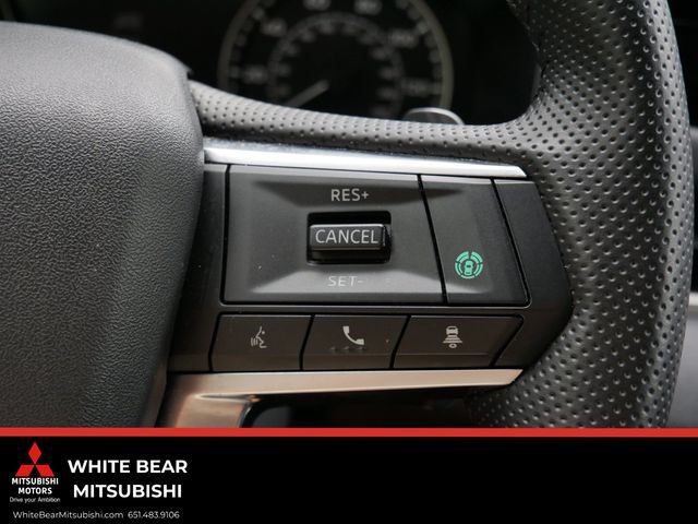 Used 2025 Mitsubishi Outlander SE AWD/4WD image 18