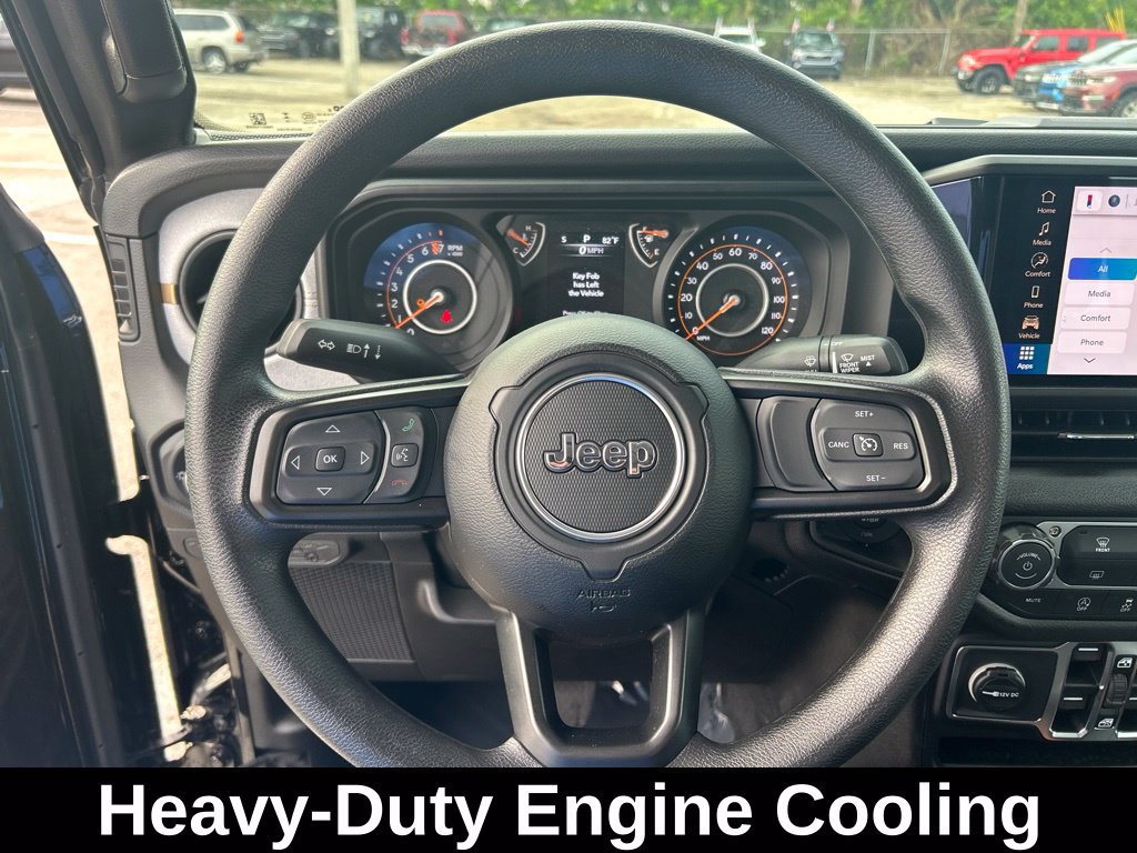 Used 2026 Jeep Gladiator Sport AWD/4WD image 16