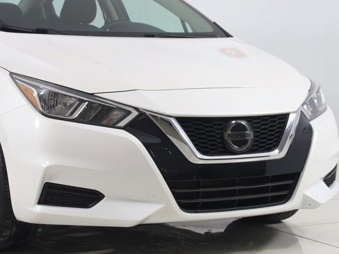 Used 2020 Nissan Versa SV image 30