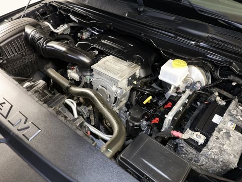 Used 2020 RAM 1500 Limited image 37