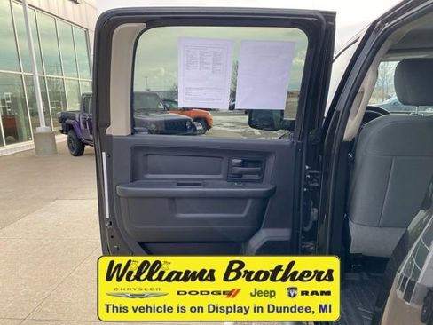 Used 2018 RAM 1500 Express w/ Black Ram 1500 Express Group image 19