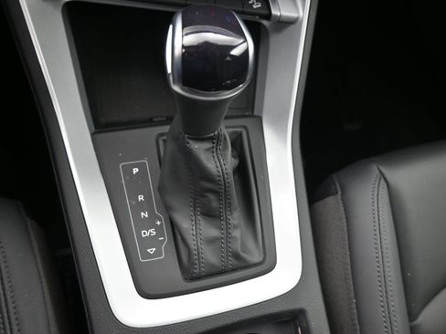 Used 2023 Audi Q3 2.0T Premium w/ Convenience Package image 19