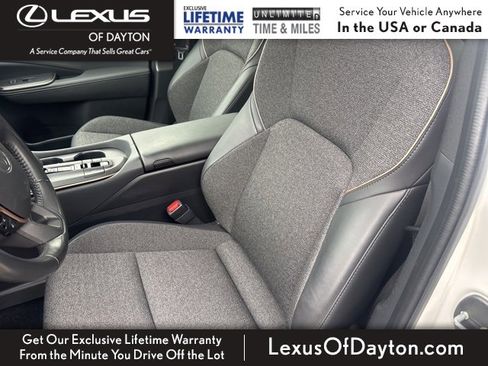 Used 2023 Toyota Crown Limited image 14