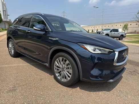 Used 2023 INFINITI QX50 Luxe FWD image 3