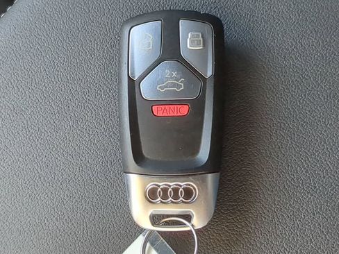 Used 2025 Audi Q5 2.0T Premium image 36