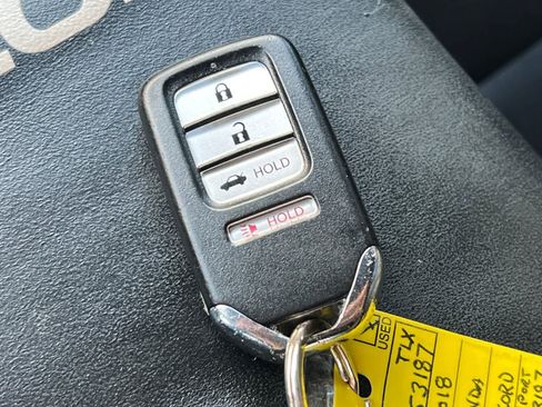 Used 2018 Honda Accord Sport image 26