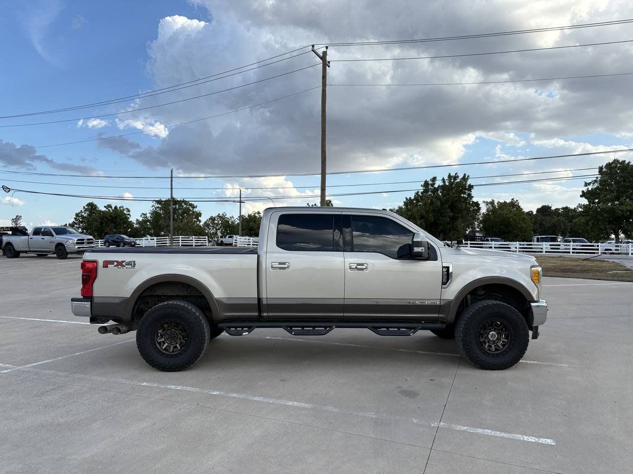 Used 2017 Ford F250 Lariat w/ Lariat Ultimate Package AWD/4WD image 8