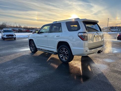 Used 2021 Toyota 4Runner Limited image 5