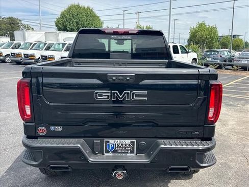 New 2026 GMC Sierra 1500 AT4 w/ Technology Package AWD/4WD image 10