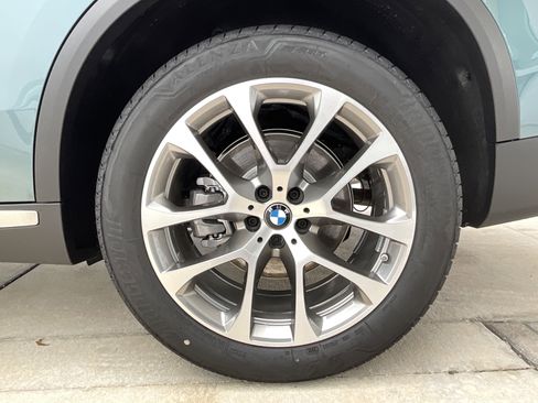 New 2026 BMW X5 sDrive40i image 7