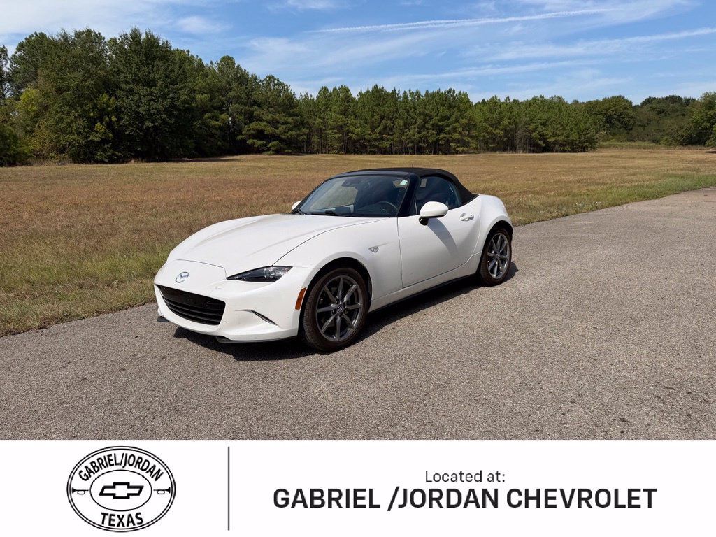 Used 2022 MAZDA MX-5 Miata Grand Touring RWD image 1