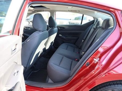 Certified 2025 Nissan Altima 2.5 SV w/ SV Premium Package FWD image 20