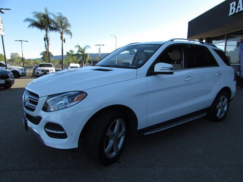 Used 2018 Mercedes-Benz GLE 350 4MATIC image 2