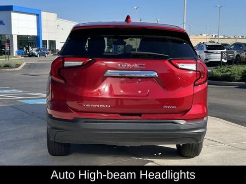 Used 2024 GMC Terrain SLE AWD/4WD image 6