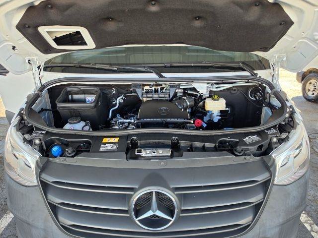 Used 2024 Mercedes-Benz Sprinter 3500 image 32