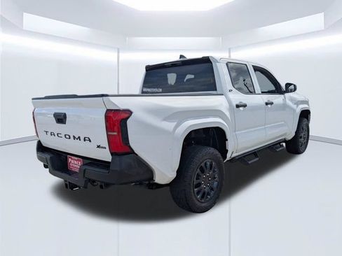 Used 2024 Toyota Tacoma SR RWD image 4