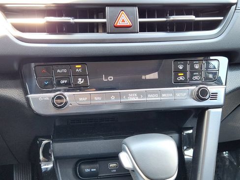 Certified 2025 Kia Seltos EX w/ EX Sunroof Package AWD/4WD image 29