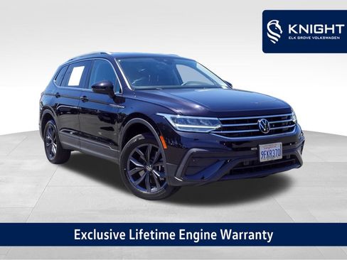 Used 2023 Volkswagen Tiguan SE FWD image 1
