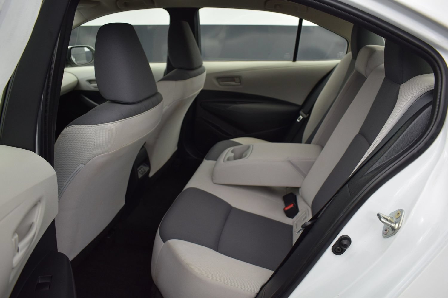 Used 2024 Toyota Corolla LE FWD image 12