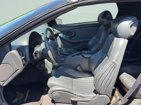 Used 1995 Pontiac Firebird Formula RWD image 11