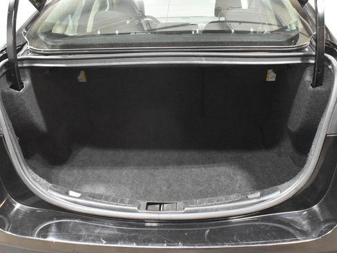 Used 2020 Ford Fusion SE FWD image 28