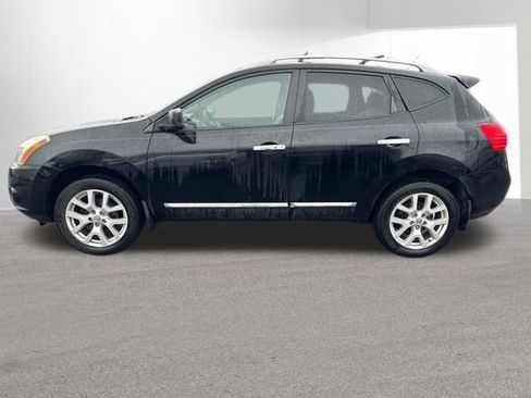 Used 2011 Nissan Rogue SV w/ SL Pkg image 2