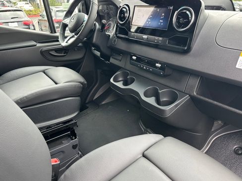 New 2026 Mercedes-Benz Sprinter 2500 image 16