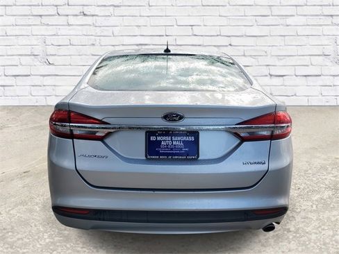 Used 2018 Ford Fusion S image 3