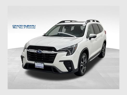 Used 2023 Subaru Ascent Limited w/ Technology Package AWD/4WD image 1