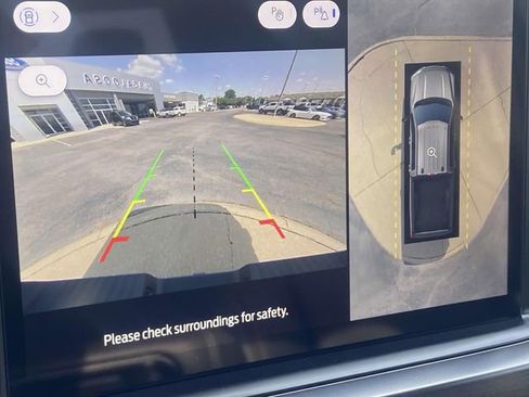 New 2026 Ford F250 Lariat w/ Black Appearance Package image 15