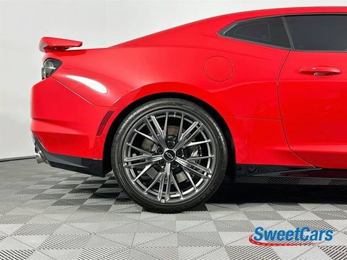 Used 2022 Chevrolet Camaro ZL1 RWD image 45