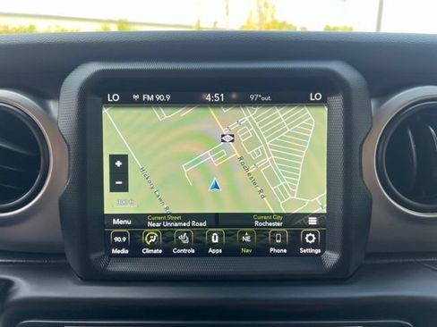 Used 2021 Jeep Wrangler Unlimited Sport AWD/4WD image 25
