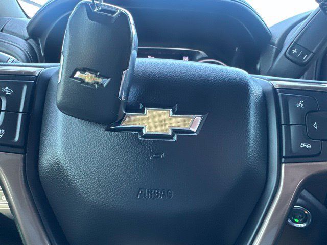 Used 2019 Chevrolet Silverado 1500 High Country w/ Technology Package AWD/4WD image 48