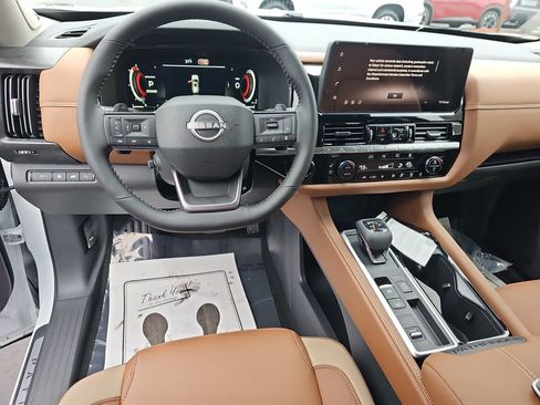 New 2026 Nissan Pathfinder Platinum FWD image 21