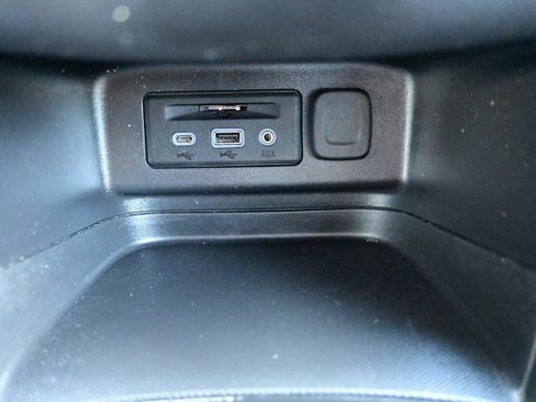 Used 2024 Chevrolet Equinox LT image 26