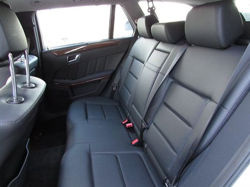Used 2013 Mercedes-Benz E 350 4MATIC Wagon image 25