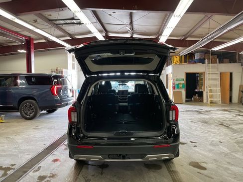 Used 2026 Ford Explorer Active w/ Active Comfort Package image 28