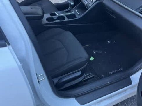 Used 2018 Kia Optima LX image 34