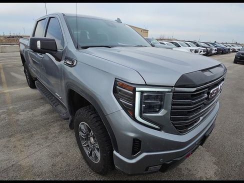 Used 2025 GMC Sierra 1500 AT4 w/ AT4 Premium Package image 5