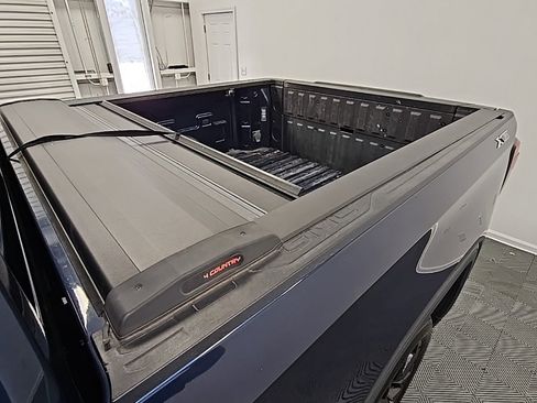 Used 2021 GMC Sierra 1500 SLT w/ SLT Premium Package image 34