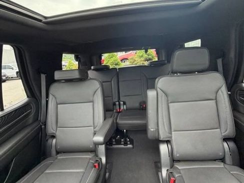 Used 2023 GMC Yukon Denali w/ LPO, Floor Liner Package AWD/4WD image 23