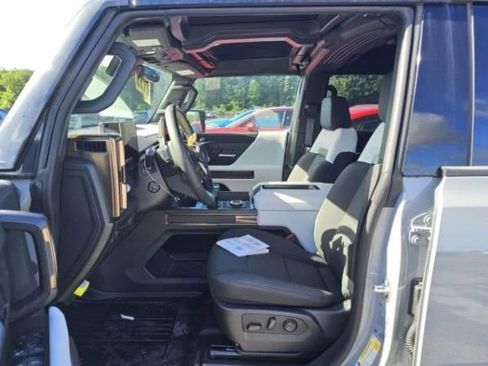 Used 2025 GMC Hummer EV 3X AWD/4WD image 3