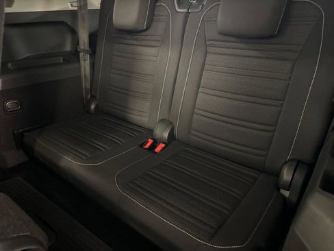 Used 2022 Volkswagen Tiguan S FWD image 14