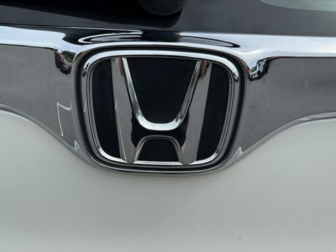 Used 2018 Honda CR-V LX image 29