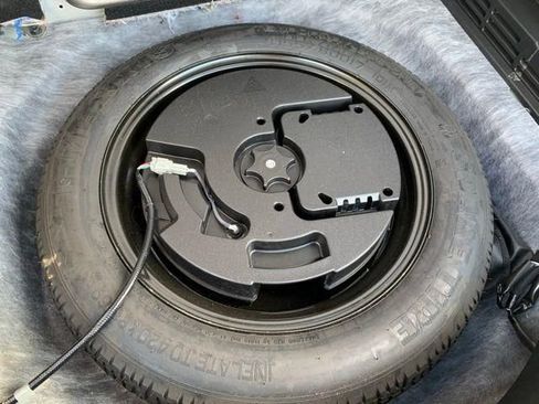 Used 2023 Nissan Rogue SV image 13