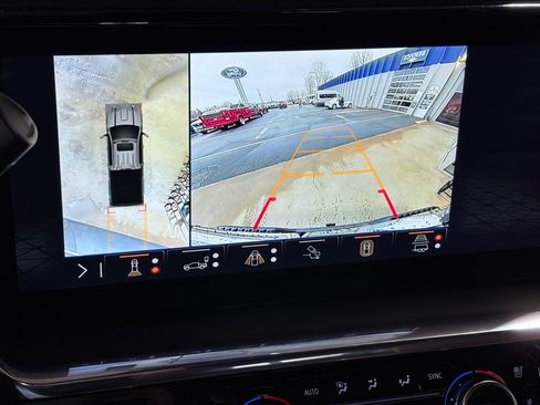 Used 2024 GMC Sierra 3500 Denali Ultimate image 5